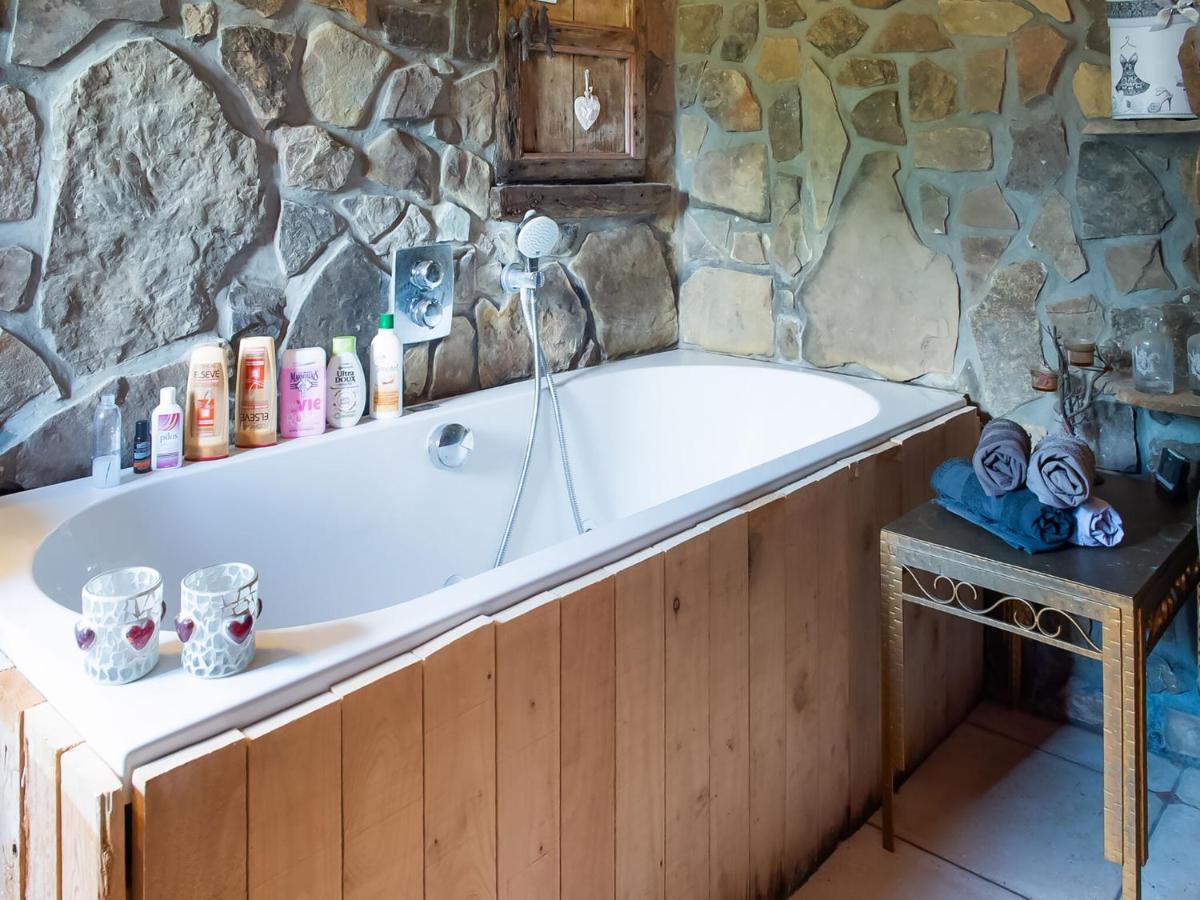 Nice Holiday Home In Nature With Sauna, Hot Tub En Swimming Pool Верв'є Екстер'єр фото